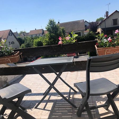 Chelles - Paris - Disneyland Marne La Vallee Esterno foto